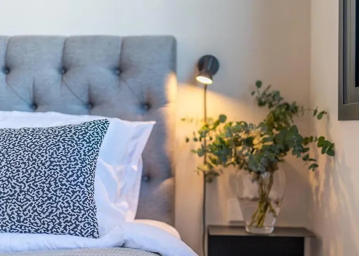 Inf3.4i - Modern Bright Apartamento