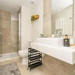 Inf3.4i - Modern Bright Estepona