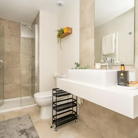 Inf34i - Modern & Bright * Естепона