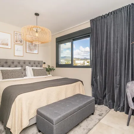 Inf34i - Modern & Bright