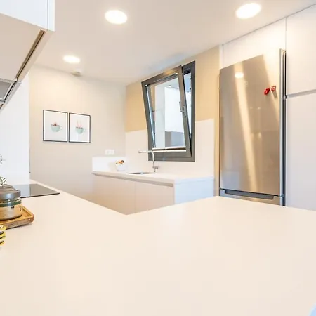 Inf3.4i - Modern Bright Appartement Estepona